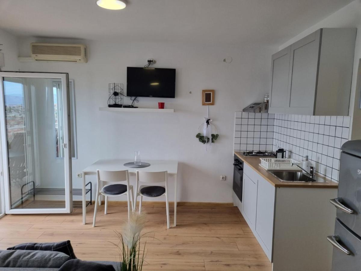 Apartmani Mali Селце Экстерьер фото