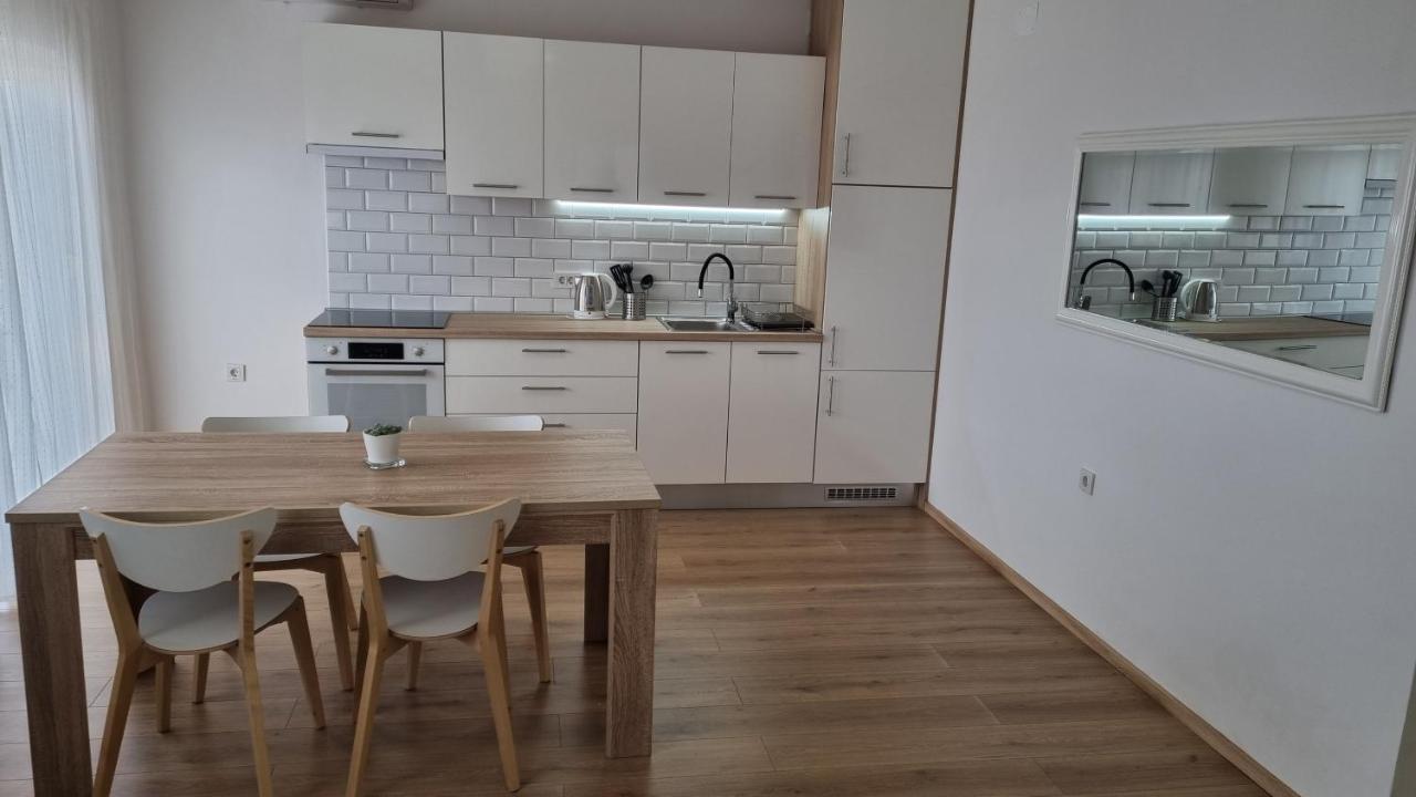 Apartmani Mali Селце Экстерьер фото