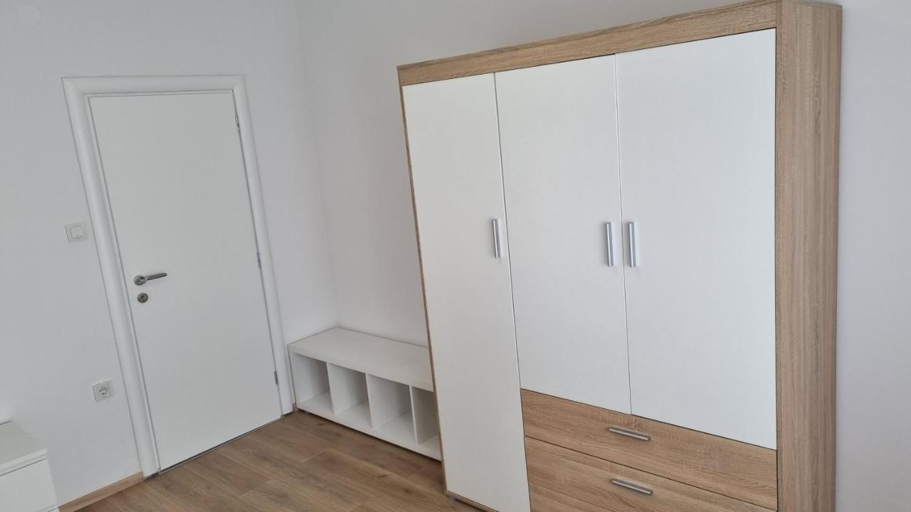 Apartmani Mali Селце Экстерьер фото