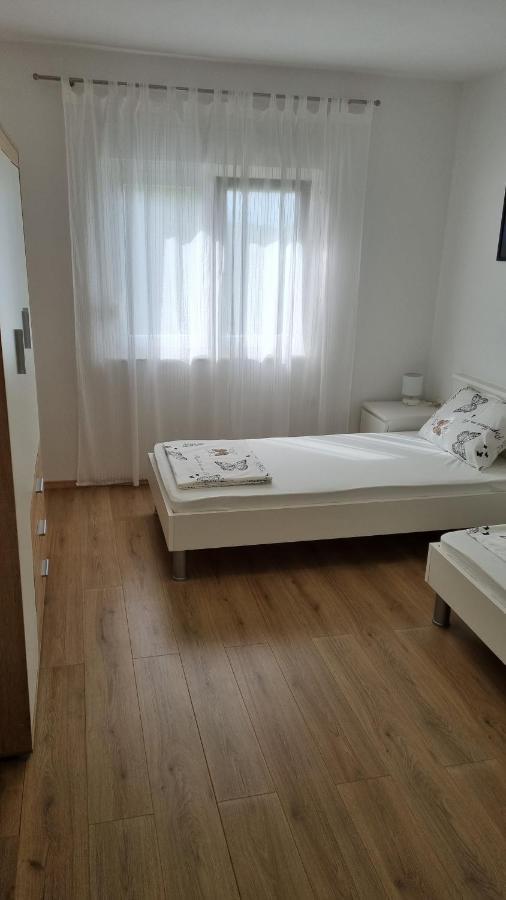 Apartmani Mali Селце Экстерьер фото