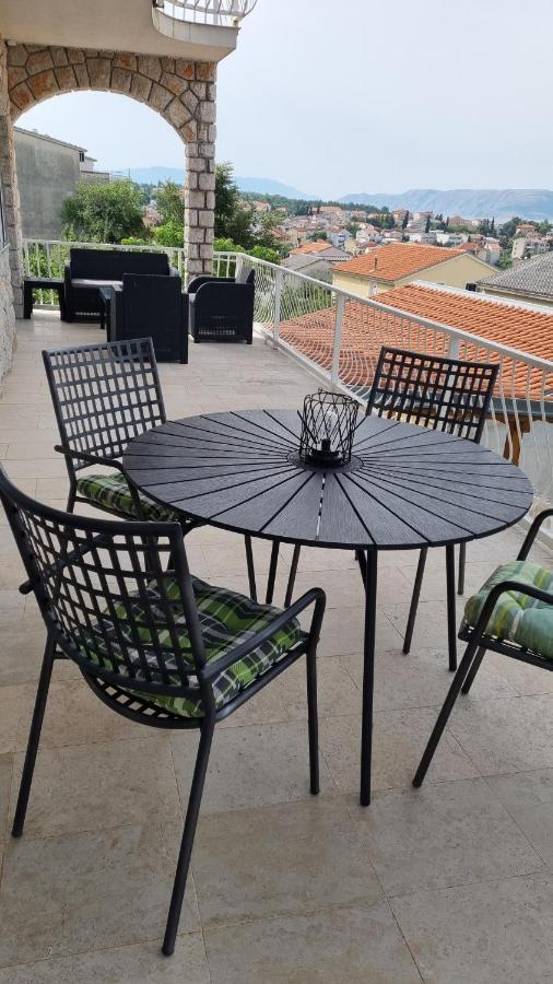 Apartmani Mali Селце Экстерьер фото